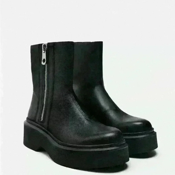 Zara  LOW HEELED LEATHER ANKLE BOOTS WITH ZIPPER NWOT - Picture 1 of 11